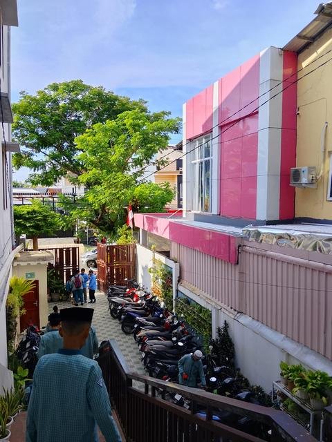 Gedung sekolah tampak depan